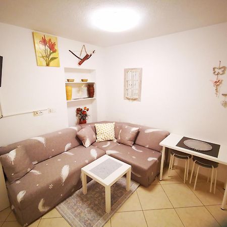 Apartmani Rudelj Макарска Экстерьер фото